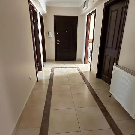 Corner Luxury Apart