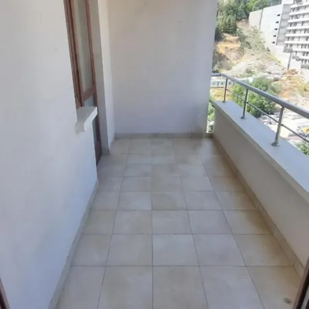 Apartment Corner Luxury Apart