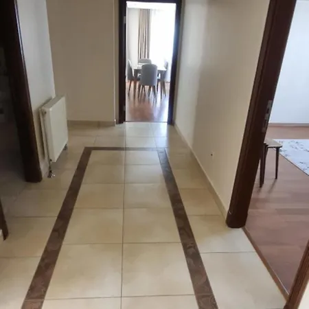 Apartment Corner Luxury Apart *